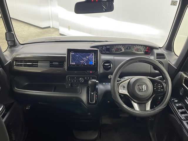 ホンダ Ｎ ＢＯＸ G L ホンダセンシング 長崎県 2019(平31)年 7.1万km クリスタルブラックパール 純正メモリナビ/（フルセグ/CD/DVD/Bluetooth）/バックカメラ/片側パワースライドドア/ホンダセンシング/・アダプティブクルーズコントロール/・衝突軽減ブレーキ/・レーンキープアシスト/・誤発進抑制機能/・歩行者事故低減ステアリング/ETC/オートライト/LEDヘッドライト/フォグライト/電動格納ミラー/アイドリングストップ/ウィンカーミラー/ドアバイザー