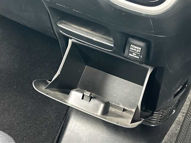 ホンダ Ｎ ＢＯＸ カスタム G Lパッケージ 道北・旭川 2013(平25)年 7.4万km プレミアムゴールドパープルパール /4WD//禁煙車//純正オーディオ//CD/AUX//エンジンスターター//片側電動ドア//横滑り防止//オートライト//HIDヘッドライト//フォグライト//プッシュスタート//スマートキー//純正フロアマット//モデューロAW夏タイヤ積込