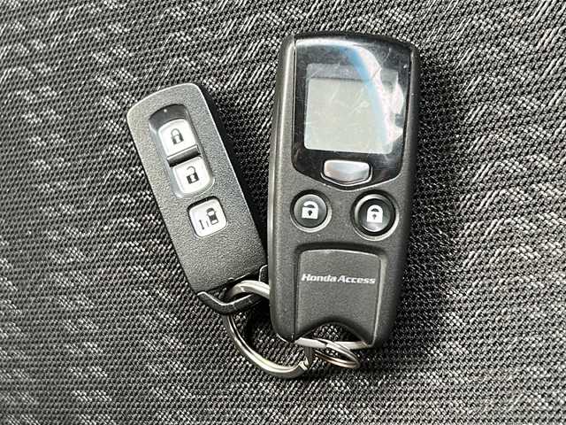 ホンダ Ｎ ＢＯＸ カスタム G Lパッケージ 道北・旭川 2013(平25)年 7.4万km プレミアムゴールドパープルパール /4WD//禁煙車//純正オーディオ//CD/AUX//エンジンスターター//片側電動ドア//横滑り防止//オートライト//HIDヘッドライト//フォグライト//プッシュスタート//スマートキー//純正フロアマット//モデューロAW夏タイヤ積込