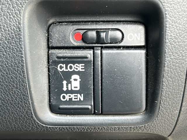 ホンダ Ｎ ＢＯＸ カスタム G Lパッケージ 道北・旭川 2013(平25)年 7.4万km プレミアムゴールドパープルパール /4WD//禁煙車//純正オーディオ//CD/AUX//エンジンスターター//片側電動ドア//横滑り防止//オートライト//HIDヘッドライト//フォグライト//プッシュスタート//スマートキー//純正フロアマット//モデューロAW夏タイヤ積込