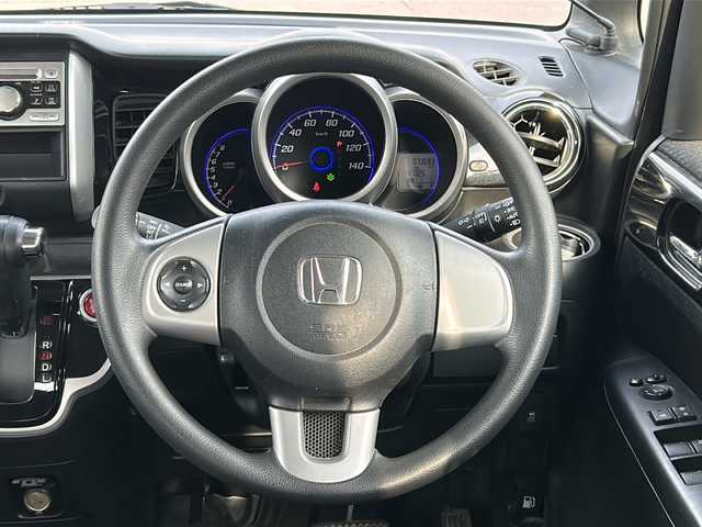 ホンダ Ｎ ＢＯＸ カスタム G Lパッケージ 道北・旭川 2013(平25)年 7.4万km プレミアムゴールドパープルパール /4WD//禁煙車//純正オーディオ//CD/AUX//エンジンスターター//片側電動ドア//横滑り防止//オートライト//HIDヘッドライト//フォグライト//プッシュスタート//スマートキー//純正フロアマット//モデューロAW夏タイヤ積込