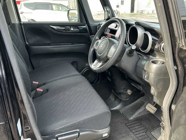 ホンダ Ｎ ＢＯＸ カスタム G Lパッケージ 道北・旭川 2013(平25)年 7.4万km プレミアムゴールドパープルパール /4WD//禁煙車//純正オーディオ//CD/AUX//エンジンスターター//片側電動ドア//横滑り防止//オートライト//HIDヘッドライト//フォグライト//プッシュスタート//スマートキー//純正フロアマット//モデューロAW夏タイヤ積込