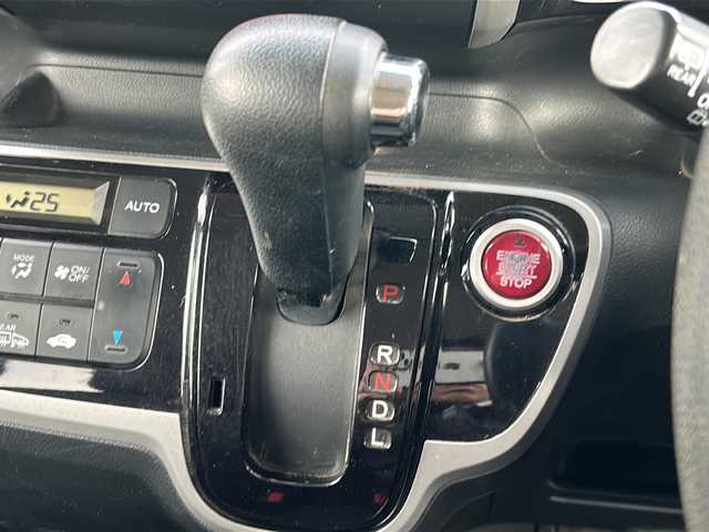 ホンダ Ｎ ＢＯＸ カスタム G Lパッケージ 道北・旭川 2013(平25)年 7.4万km プレミアムゴールドパープルパール /4WD//禁煙車//純正オーディオ//CD/AUX//エンジンスターター//片側電動ドア//横滑り防止//オートライト//HIDヘッドライト//フォグライト//プッシュスタート//スマートキー//純正フロアマット//モデューロAW夏タイヤ積込