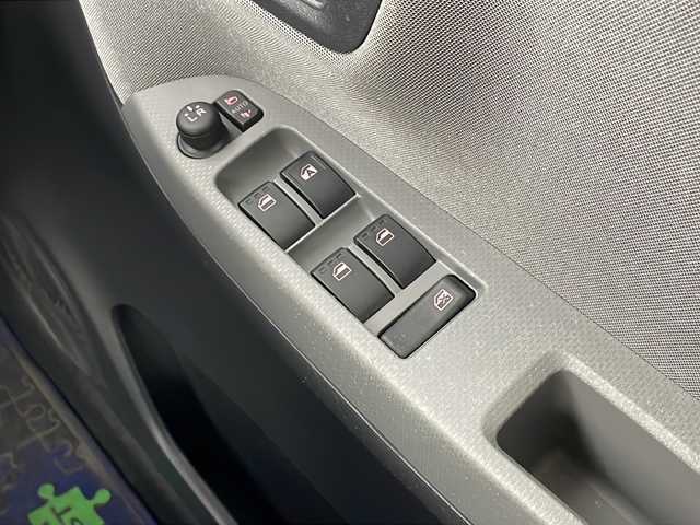 ダイハツ キャスト アクティバ X SAⅡ 栃木県 2017(平29)年 4.5万km フレッシュグリーンM 純正ナビ（NMZK-W67D）/（CD/DVD/Bluetooth/SD/フルセグ）/４WD/バックカメラ/衝突軽減システム/横滑り防止/ETC/ドライブレコーダー/ダウンヒルアシストコントロール/アイドリングストップ/純正フロアマット/ステアリングスイッチ/プッシュスタート/スマートキー