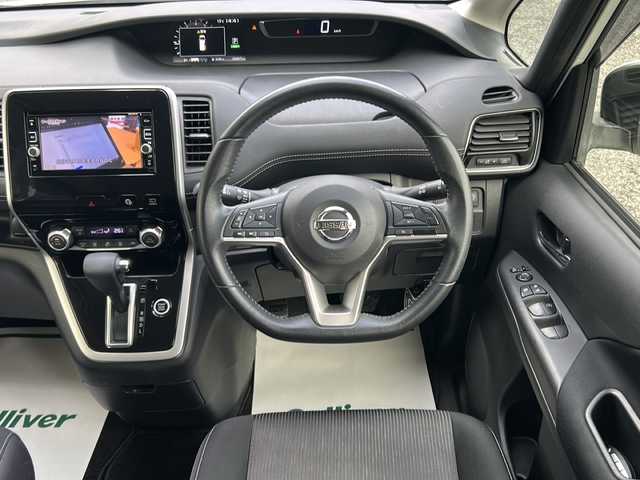 日産 セレナ ハイウェイスター 神奈川県 2017(平29)年 6.9万km ブリリアントホワイトパール ワンオーナー/純正ディーラーナビ/(CD/DVD/SD/AUX/USB/BT/フルセグTV)/全方位カメラ/両側パワースライドドア/エマージェンシーブレーキ/車線逸脱警告/横滑り防止装置/アイドリングストップ/クルーズコントロール/純正エアロ/ETC/前方ドライブレコーダー/オートライト/純正フロアマット/純正ドアバイザー/ISOFIX/スペアキー×1/保証書/取扱説明書