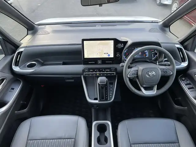 トヨタ ノア ハイブリッド S－Z 東京都 2025(令7)年 0.1千km ホワイトパールクリスタルシャイン 登録済未使用車　/１０．５型ディスプレィオーディオプラスナビ/・AppleCarPlay&AndroidAuto/・BluetoothAudio/HDMI/・CD/SD/DVD/FM/AM/両側パワースライドドア　/セーフティセンス /(衝突回避支援パッケージ)/・レーダクルーズコントロール /・レーンディパーチャーアラート /・オートマチックハイビーム/・ ロードサインアシスト/ブラック合皮ファブリックコンビシート/・快適温熱シート/フリーストップバックドア/ビルトインETC2.0/LEDヘッドライト/・オートハイビーム/純正フロアマット/保証書＆取説/Wエアバック＆ABS