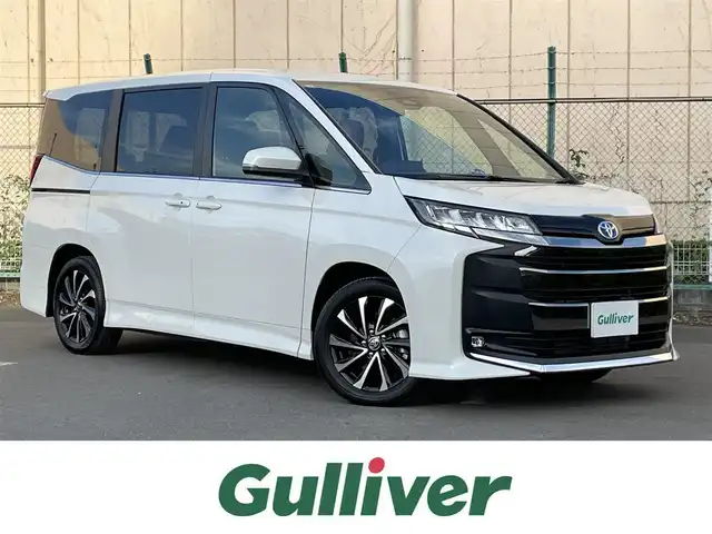 トヨタ ノア ハイブリッド S－Z 東京都 2025(令7)年 0.1千km ホワイトパールクリスタルシャイン 登録済未使用車　/１０．５型ディスプレィオーディオプラスナビ/・AppleCarPlay&AndroidAuto/・BluetoothAudio/HDMI/・CD/SD/DVD/FM/AM/両側パワースライドドア　/セーフティセンス /(衝突回避支援パッケージ)/・レーダクルーズコントロール /・レーンディパーチャーアラート /・オートマチックハイビーム/・ ロードサインアシスト/ブラック合皮ファブリックコンビシート/・快適温熱シート/フリーストップバックドア/ビルトインETC2.0/LEDヘッドライト/・オートハイビーム/純正フロアマット/保証書＆取説/Wエアバック＆ABS