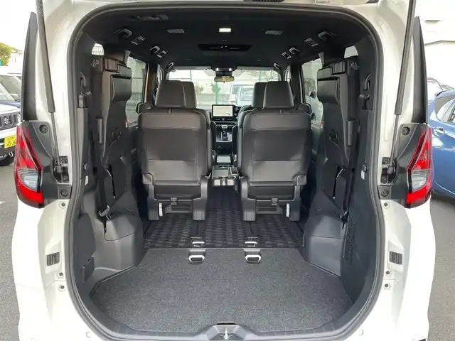 トヨタ ノア ハイブリッド S－Z 東京都 2025(令7)年 0.1千km ホワイトパールクリスタルシャイン 登録済未使用車　/１０．５型ディスプレィオーディオプラスナビ/・AppleCarPlay&AndroidAuto/・BluetoothAudio/HDMI/・CD/SD/DVD/FM/AM/両側パワースライドドア　/セーフティセンス /(衝突回避支援パッケージ)/・レーダクルーズコントロール /・レーンディパーチャーアラート /・オートマチックハイビーム/・ ロードサインアシスト/ブラック合皮ファブリックコンビシート/・快適温熱シート/フリーストップバックドア/ビルトインETC2.0/LEDヘッドライト/・オートハイビーム/純正フロアマット/保証書＆取説/Wエアバック＆ABS