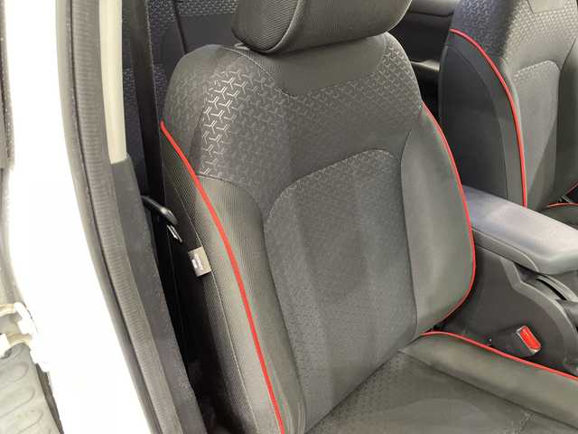 トヨタ ライズ Z 栃木県 2019(令1)年 6.9万km シャイニングホワイトパール ワンオーナー/純正SDナビ/（CD/フルセグTV/Bluetooth/SD）/バックカメラ/トヨタセーフティセンス/コーナーセンサー/ビルトインETC/前後ドライブレコーダー/前席シートヒーター/禁煙車/オートライト/LEDヘッドライト/横滑り防止装置/フォグランプ/スマートキー/プッシュスタート/アイドリングストップ/ステアリングスイッチ/革巻きステアリング/ウィンカーミラー/純正17インチアルミホイール/純正フロアマット