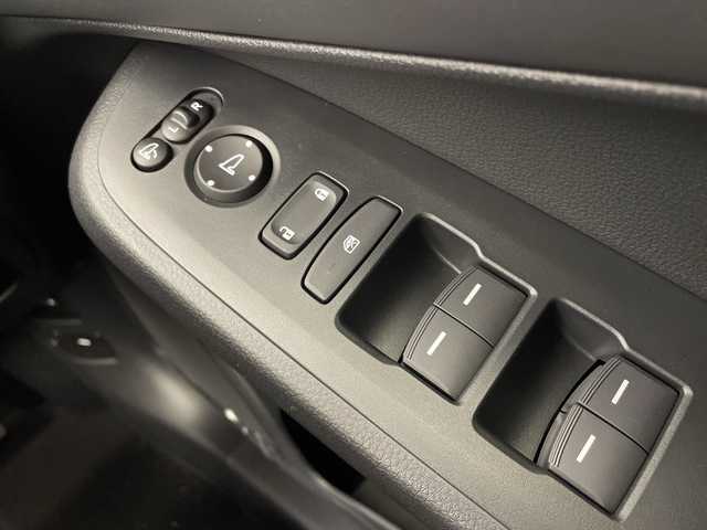 ホンダ ヴェゼル ハイブリッド e:HEV Z 大阪府 2025(令7)年 0.1千km プラチナホワイトパール HondaSENSING/・衝突軽減ブレーキ/・車線逸脱警報/・踏み間違い防止/・BSM/・レーダークルコン/Honda CONNECTディスプレーオーディオ/・ナビ機能/・Bluetooth/・フルセグTV/バックカメラ/ハーフレザーシート/前席シートヒーター/ステアリングヒーター/ETC2.0車載器/ワイヤレス充電器/パワーバックドア/パドルシフト