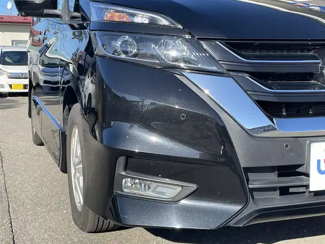 日産 セレナ ハイウェイスター Vセレクション 秋田県 2017(平29)年 11.4万km ダイヤモンドブラック (株)IDOMが運営する【じしゃロン秋田店】の自社ローン専用車両になりますこちらは現金またはオートローンご利用時の価格です。自社ローンご希望の方は別途その旨お申付け下さい/セーフティパックB/プロパイロット/インテリジェントパーキングアシスト（駐車支援システム）/インテリジェントアラウンドビューモニター（移動物検知機能付）/インテリジェントDA（ふらつき警報）/電動パーキングブレーキ/オートブレーキホールド/ヒーター付ドアミラー/ステアリングスイッチ/サイド・カーテンエアバッグ/インテリジェントエマージェンシーブレーキ/インテリジェントLI（車線逸脱防止支援システム）/LDW（車線逸脱警報）/インテリジェント BSI（後側方衝突防止支援システム）/RCTA（後退時車両検知警報）/踏み間違い衝突防止アシスト/標識検知機能/車両接近通報装置/フロント&バックソナー/純正SDナビ【CD/DVD/Blu-ray/SD/USB/Bluetooth/MUSIC STOCKER/iPod/WALKMAN】/フリップダウンモニター/バックカメラ/フルセグTV/ETC/両側パワースライドドア/前方ドライブレコーダー/LEDヘッドライト/