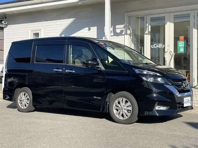 日産 セレナ ハイウェイスター Vセレクション 秋田県 2017(平29)年 11.4万km ダイヤモンドブラック (株)IDOMが運営する【じしゃロン秋田店】の自社ローン専用車両になりますこちらは現金またはオートローンご利用時の価格です。自社ローンご希望の方は別途その旨お申付け下さい/セーフティパックB/プロパイロット/インテリジェントパーキングアシスト（駐車支援システム）/インテリジェントアラウンドビューモニター（移動物検知機能付）/インテリジェントDA（ふらつき警報）/電動パーキングブレーキ/オートブレーキホールド/ヒーター付ドアミラー/ステアリングスイッチ/サイド・カーテンエアバッグ/インテリジェントエマージェンシーブレーキ/インテリジェントLI（車線逸脱防止支援システム）/LDW（車線逸脱警報）/インテリジェント BSI（後側方衝突防止支援システム）/RCTA（後退時車両検知警報）/踏み間違い衝突防止アシスト/標識検知機能/車両接近通報装置/フロント&バックソナー/純正SDナビ【CD/DVD/Blu-ray/SD/USB/Bluetooth/MUSIC STOCKER/iPod/WALKMAN】/フリップダウンモニター/バックカメラ/フルセグTV/ETC/両側パワースライドドア/前方ドライブレコーダー/LEDヘッドライト/