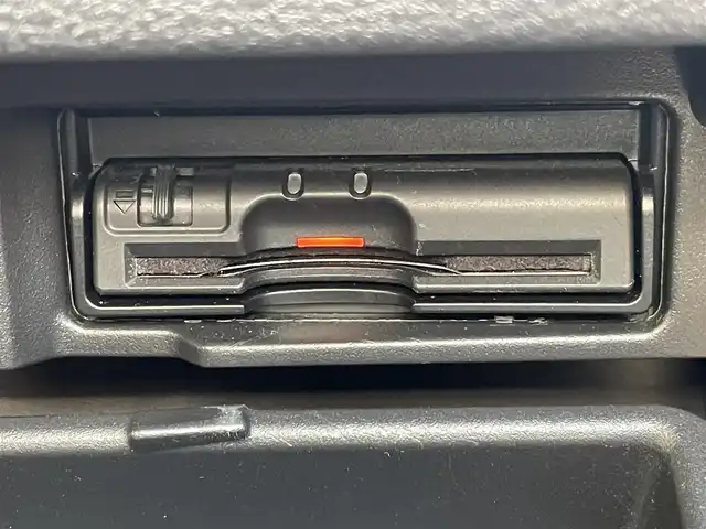 日産 セレナ ハイウェイスター Vセレクション 秋田県 2017(平29)年 11.4万km ダイヤモンドブラック (株)IDOMが運営する【じしゃロン秋田店】の自社ローン専用車両になりますこちらは現金またはオートローンご利用時の価格です。自社ローンご希望の方は別途その旨お申付け下さい/セーフティパックB/プロパイロット/インテリジェントパーキングアシスト（駐車支援システム）/インテリジェントアラウンドビューモニター（移動物検知機能付）/インテリジェントDA（ふらつき警報）/電動パーキングブレーキ/オートブレーキホールド/ヒーター付ドアミラー/ステアリングスイッチ/サイド・カーテンエアバッグ/インテリジェントエマージェンシーブレーキ/インテリジェントLI（車線逸脱防止支援システム）/LDW（車線逸脱警報）/インテリジェント BSI（後側方衝突防止支援システム）/RCTA（後退時車両検知警報）/踏み間違い衝突防止アシスト/標識検知機能/車両接近通報装置/フロント&バックソナー/純正SDナビ【CD/DVD/Blu-ray/SD/USB/Bluetooth/MUSIC STOCKER/iPod/WALKMAN】/フリップダウンモニター/バックカメラ/フルセグTV/ETC/両側パワースライドドア/前方ドライブレコーダー/LEDヘッドライト/