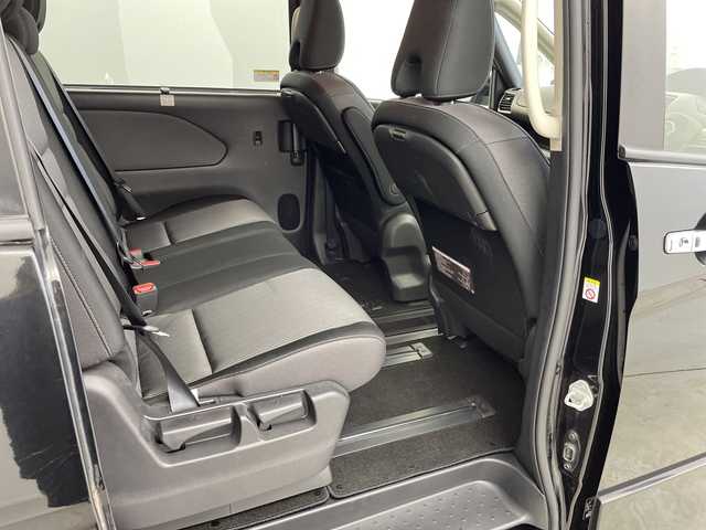 日産 セレナ ハイウェイスター 岐阜県 2021(令3)年 4.6万km ダイヤモンドブラック 純正10インチSDナビ/(AM/FM/CD/DVD/フルセグTV/Bluetooth)/バックカメラ/衝突軽減ブレーキ/レーンキープアシスト/ブラインドスポットモニター/クリアランスソナー/クロストラフィックアラート/クルーズコントロール/ハンズフリースライドドア/ステアリングスイッチ/純正ドライブレコーダー/ビルトインETC/スマートキー/革巻きステアリング/純正フロアマット/純正サイドバイザー/純正アルミホイール