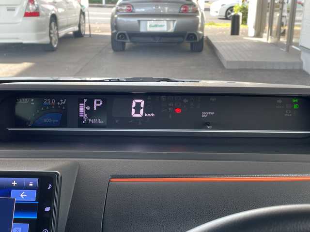 ダイハツ タント ファンクロスターボ 岐阜県 2023(令5)年 2.8万km ブラックマイカメタリック/シャイニングホワイトパール /ワンオーナー//純正10インチナビ/(フルセグTV/Bluetooth/CD/DVD)//ブラインドスポットモニター//パノラミックビューモニター//助手席アシストグリップ//両側パワースライドドア//前席シートヒーター//スマートアシスト/(衝突警報機能)/(車線逸脱警報機能)/(ふらつき警報)/(レーンキープコントロール)//ドライブレコーダー//ビルトインＥＴＣ//純正15インチAW//純正フロアマット//純正ドアバイザー//スペアキー