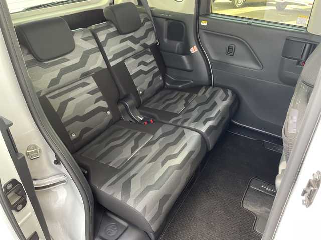 ダイハツ タント ファンクロスターボ 岐阜県 2023(令5)年 2.8万km ブラックマイカメタリック/シャイニングホワイトパール /ワンオーナー//純正10インチナビ/(フルセグTV/Bluetooth/CD/DVD)//ブラインドスポットモニター//パノラミックビューモニター//助手席アシストグリップ//両側パワースライドドア//前席シートヒーター//スマートアシスト/(衝突警報機能)/(車線逸脱警報機能)/(ふらつき警報)/(レーンキープコントロール)//ドライブレコーダー//ビルトインＥＴＣ//純正15インチAW//純正フロアマット//純正ドアバイザー//スペアキー