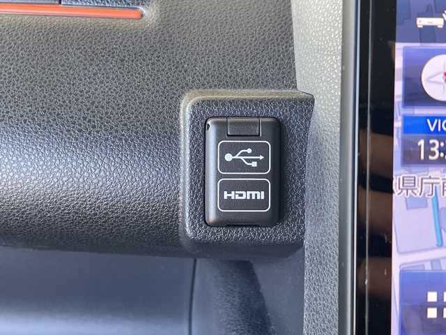 ダイハツ タント ファンクロスターボ 岐阜県 2023(令5)年 2.8万km ブラックマイカメタリック/シャイニングホワイトパール /ワンオーナー//純正10インチナビ/(フルセグTV/Bluetooth/CD/DVD)//ブラインドスポットモニター//パノラミックビューモニター//助手席アシストグリップ//両側パワースライドドア//前席シートヒーター//スマートアシスト/(衝突警報機能)/(車線逸脱警報機能)/(ふらつき警報)/(レーンキープコントロール)//ドライブレコーダー//ビルトインＥＴＣ//純正15インチAW//純正フロアマット//純正ドアバイザー//スペアキー