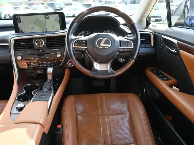 レクサス ＲＸ 450h バージョンL 千葉県 2020(令2)年 4.6万km ディープブルーマイカ Lexus Safety System+/・プリクラッシュセーフティ/・レーンディパーチャーアラート/・オートハイビーム/・レーダークルーズコントロール/・ブラインドスポットモニター/パワーバックドア/ブラウンレザーシート/前席パワーシート/エアシート/シートヒーター/リア電動リクライニングシート/ヘッドアップディスプレイ/純正SDナビ/地デジTV/【DVD/CD再生機能　Bluetooth接続】/パノラミックビューモニター/ドライブレコーダー/革巻きステアリング/ステアリングスイッチ/ステアリングヒーター/ETC（2.0）/LEDヘッドライト/フォグライト/ウインカーミラー/クリアランスソナー/純正20インチアルミホイル/サイド/カーテンエアバッグ/スマートキー