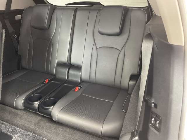 レクサス ＲＸ 450hL 兵庫県 2021(令3)年 5.5万km ソニッククォーツ ・サンルーフ/・電動リアゲート/・レーダークルーズコントロール/・TPMS/・先行者発進告知/・ITS　Connect/・レーンディパーチャーアラート/・前後コーナーセンサー/・ドライブモード（ECO・EV）/・ビルトインETC/・MTモード付AT/・フルセグTV/・CD・BT・AM・FM・MiraCast/・バックカメラ/・オートホールド/・シートヒーター（前席・後席）/・エアシート（前席）/・メモリー機能付きパワーシート/・電動格納サードシート/・シートエアバック/・電子パーキングブレーキ/・AC１００V/・LEDヘッドライト/・オートライト/・アダプティブハイビーム/・置くだけ充電/・スマートキー/・プッシュスタート/・スペアキー2本（カードキーあり）/・純正２２インチホイール/・電動格納ミラー/・純正フロアマット/・取扱説明書/・保証書