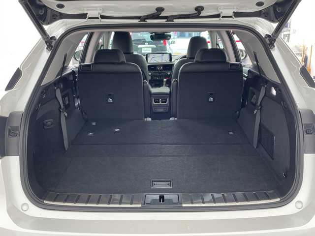 レクサス ＲＸ 450hL 兵庫県 2021(令3)年 5.5万km ソニッククォーツ ・サンルーフ/・電動リアゲート/・レーダークルーズコントロール/・TPMS/・先行者発進告知/・ITS　Connect/・レーンディパーチャーアラート/・前後コーナーセンサー/・ドライブモード（ECO・EV）/・ビルトインETC/・MTモード付AT/・フルセグTV/・CD・BT・AM・FM・MiraCast/・バックカメラ/・オートホールド/・シートヒーター（前席・後席）/・エアシート（前席）/・メモリー機能付きパワーシート/・電動格納サードシート/・シートエアバック/・電子パーキングブレーキ/・AC１００V/・LEDヘッドライト/・オートライト/・アダプティブハイビーム/・置くだけ充電/・スマートキー/・プッシュスタート/・スペアキー2本（カードキーあり）/・純正２２インチホイール/・電動格納ミラー/・純正フロアマット/・取扱説明書/・保証書