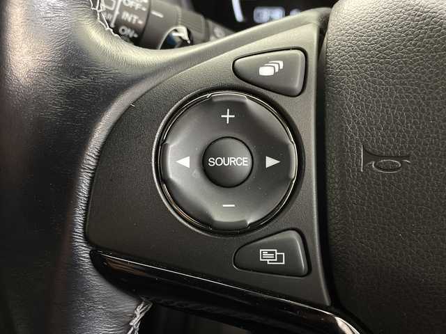 ホンダ ヴェゼル ハイブリッド RS ホンダセンシング 鹿児島県 2016(平28)年 2.2万km モルフォブルーP ホンダセンシング/・衝突軽減ブレーキ/・誤発進抑制機能/・クルーズコントロール/・車線維持支援システム/純正メモリナビ/CD/DVD/BT/フルセグTV/バックカメラ/LEDオートライト/フォグランプ/合皮ハーフレザーシート/シートヒーター/純正18インチアルミホイール/パドルシフト/アイドリングストップ/スマートキー/前後ドライブレコーダー/ビルトインETC