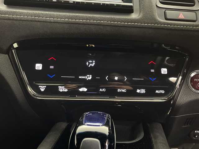 ホンダ ヴェゼル ハイブリッド RS ホンダセンシング 鹿児島県 2016(平28)年 2.2万km モルフォブルーP ホンダセンシング/・衝突軽減ブレーキ/・誤発進抑制機能/・クルーズコントロール/・車線維持支援システム/純正メモリナビ/CD/DVD/BT/フルセグTV/バックカメラ/LEDオートライト/フォグランプ/合皮ハーフレザーシート/シートヒーター/純正18インチアルミホイール/パドルシフト/アイドリングストップ/スマートキー/前後ドライブレコーダー/ビルトインETC