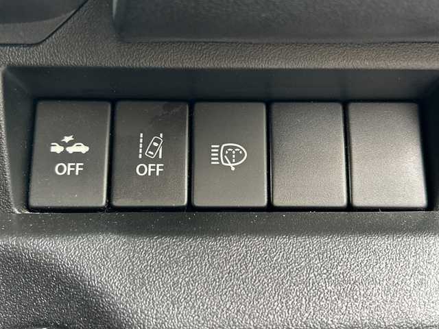 スズキ ジムニー シエラ JC 富山県 2021(令3)年 5.4万km ピュアホワイトP 禁煙車/４ＷＤ/ディーラーオプションナビ/型式：AVIC-RLS901II/【フルセグTV/Bluetooth/CD/DVD/SD/AUX】/コムテックドイブレコーダー前後/プッシュスタート/スマートキー/クルーズコントロール/前席シートヒーター/ビルトインＥＴＣ/純正フロアマット/純正アルミホイール/フロントアンダーガーニッシュ/サイドアンダーガーニッシュ/電動格納ミラー/LEDヘッドライト