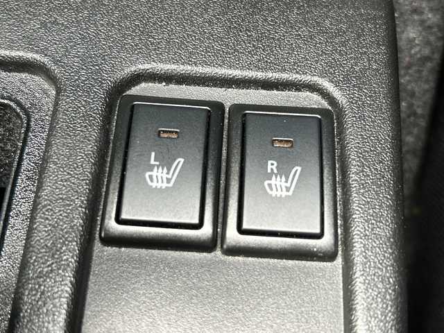 スズキ ジムニー シエラ JC 富山県 2021(令3)年 5.4万km ピュアホワイトP 禁煙車/４ＷＤ/ディーラーオプションナビ/型式：AVIC-RLS901II/【フルセグTV/Bluetooth/CD/DVD/SD/AUX】/コムテックドイブレコーダー前後/プッシュスタート/スマートキー/クルーズコントロール/前席シートヒーター/ビルトインＥＴＣ/純正フロアマット/純正アルミホイール/フロントアンダーガーニッシュ/サイドアンダーガーニッシュ/電動格納ミラー/LEDヘッドライト