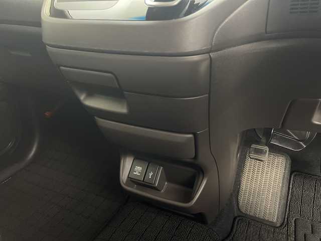 ホンダ フリード ハイブリット G ホンダセンシング 鹿児島県 2020(令2)年 6.6万km スーパープラチナグレーメタリック ホンダセンシング　/純正ナビ　/（Ｂｌｕｅｔｏｏｔｈ/CD)　/アダプティブクルーズコントロール　/両側パワースライドドア　/ドライブレコーダー　/バックカメラ　/ＥＴＣ　/ＬＥＤヘッドライト　/オートライト　/ステアリングリモコン/プッシュスタートボタン/スマートキー