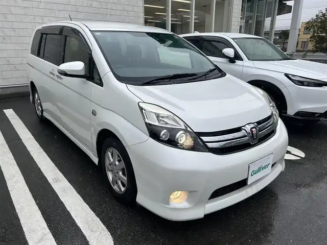 トヨタ アイシス プラタナ Vセレクション 福岡県 2014(平26)年 9.4万km ホワイトパールクリスタルシャイン 社外SDナビ(フルセグTV/DVD/BT)/バックモニター/横滑り防止装置/ドラレコ/ETC/純正フロアマット/プッシュスタート/スマートキー