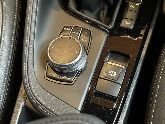 ＢＭＷ Ｘ１ xDrive 18d xライン 宮城県 2017(平29)年 3.4万km アルピンホワイトⅢ 純正ナビ/バックカメラ/CD/DVD再生/Bluetooth接続/ハーフレザー/ステアリングスイッチ/レインセンサー/ヒルディセントコントロール/ドライブモードセレクト/ミラーETC/電動ミラー/電動パーキング/アイドリングストップ/インテリジェントセーフティ/車線逸脱警告/LEDヘッドライト/フロントフォグ/純正18インチAW/4WD