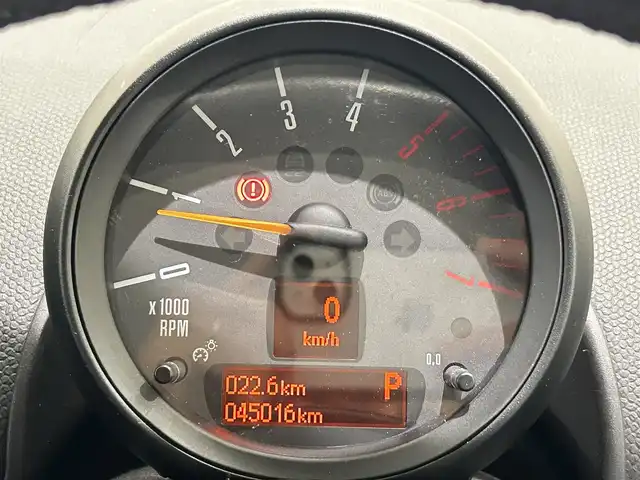 ＭＩＮＩ ミニ クロスオーバー クーパー D 福岡県 2016(平28)年 4.5万km 黒 ＧＯＲＩＬＬＡポータブルナビ　/ＡＵＸ　/純正１６インチＡＷ　/ＥＴＣ　/キーレスキー