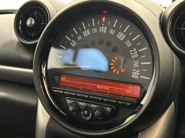 ＭＩＮＩ ミニ クロスオーバー クーパー D 福岡県 2016(平28)年 4.5万km 黒 ＧＯＲＩＬＬＡポータブルナビ　/ＡＵＸ　/純正１６インチＡＷ　/ＥＴＣ　/キーレスキー
