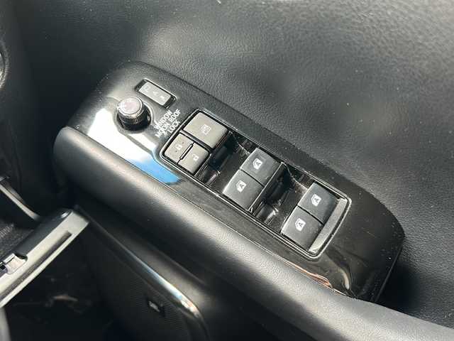 トヨタ アルファード S Cパッケージ 千葉県 2020(令2)年 6万km ブラック ＴＲＤエアロ／マフラー　ＳＲ　黒皮　ナビ　全方位カメラ　ＪＢＬサウンド　リアエンタメシステム　リアフリップダウンモニター　エアシート　パワーシート ドラレコ　ＥＴＣ　両側パワスラ　電動リアドア