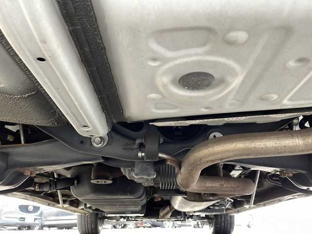 トヨタ アルファードハイブリット G 新潟県 2016(平28)年 11万km ホワイトパールクリスタルシャイン メーカーオプションナビ/フルセグTV/BT/CD/DVD/AUX/バックカメラ/JBL/両側パワースライドドア/フリップダウンモニター/レーダークルーズコントロール/ETC/4WD/オットマン/D＋N席　パワーシート/ドライブレコーダー前後/ナノイーエアコン/スペアキー1本/スマートキー/社外19インチアルミホイール/ウォークスルー