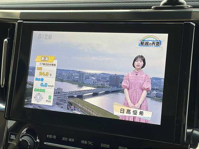 トヨタ アルファードハイブリット G 新潟県 2016(平28)年 11万km ホワイトパールクリスタルシャイン メーカーオプションナビ/フルセグTV/BT/CD/DVD/AUX/バックカメラ/JBL/両側パワースライドドア/フリップダウンモニター/レーダークルーズコントロール/ETC/4WD/オットマン/D＋N席　パワーシート/ドライブレコーダー前後/ナノイーエアコン/スペアキー1本/スマートキー/社外19インチアルミホイール/ウォークスルー