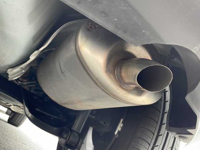 ホンダ フィット e:HEVクロスター 兵庫県 2020(令2)年 8.7万km サーフブルー/ブラック 純正ナビ/・BT/・CD/DVD/クルーズコントロール（追従あり）/ホンダセンシング機能付き/純正アルミホイール/純正フロアマット/カーテンエアバック/置くだけ充電/ビルトインETC/ルーフレール