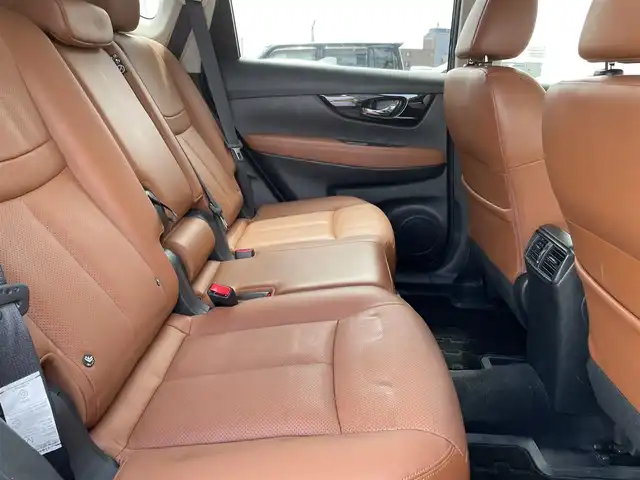 日産 エクストレイル 20Xi レザーエディション 石川県 2020(令2)年 6.1万km ダイヤモンドブラック 4WD/ワンオーナー/プロパイロット/純正9型メモリーナビ/フルセグTV/アラウンドビューモニター/LEDヘッドライト/革シート/シートヒーター/ETC/パワーバックドア/インテリキー/プッシュスタート/電動ミラー/スマートルームミラー/フリップダウンモニター/純正アルミホイール/保証書