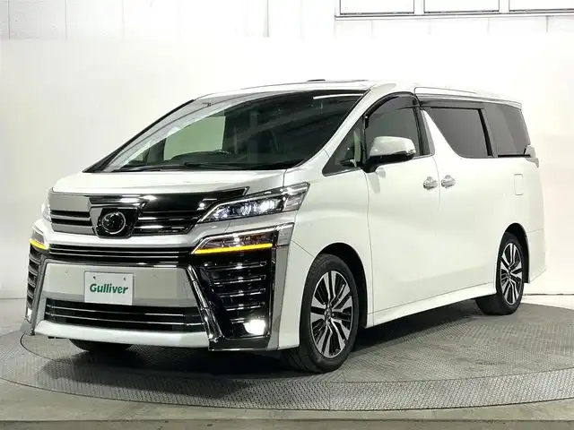 トヨタ ヴェルファイア Z Gエディション 大阪府 2018(平30)年 5.6万km ホワイトパールクリスタルシャイン サンルーフ　黒革シート　後席モニター　三眼ＬＥＤ　純正ナビＴＶ　Ｂカメラ　デジタルインナーミラー　電動リアゲート　パワーシート／ヒーター／エアコン　ハンドルヒーター　衝突軽減　レーダーＣ