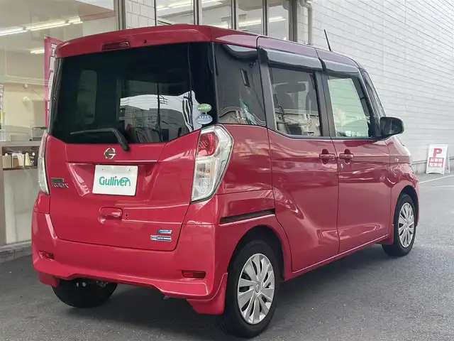 日産 デイズ ルークス X 愛知県 2014(平26)年 2.1万km アゼリアピンク ワンオーナー/・純正メモリナビ（MC314D-W）/DVD／Bluetooth／地デジTV/両側パワースライドドア/バックカメラ＋全方位カメラ/前方ドライブレコーダー（DRY-AS370WG）/助手席背面テーブル/後席ロールシェード/インテリジェントキー/ベンチシート/オートエアコン