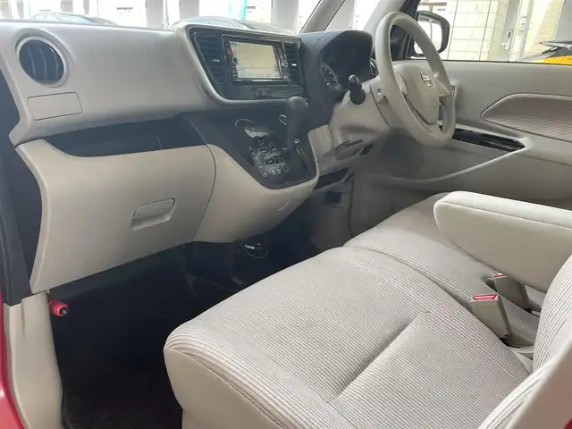 日産 デイズ ルークス X 愛知県 2014(平26)年 2.1万km アゼリアピンク ワンオーナー/・純正メモリナビ（MC314D-W）/DVD／Bluetooth／地デジTV/両側パワースライドドア/バックカメラ＋全方位カメラ/前方ドライブレコーダー（DRY-AS370WG）/助手席背面テーブル/後席ロールシェード/インテリジェントキー/ベンチシート/オートエアコン