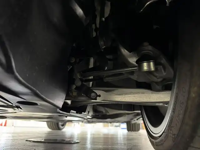 ホンダ シビック タイプR 三重県 2024(令6)年 0.3万km チャンピオンシップホワイト プレミアムガソリン・ターボ*/FF/6F/SPOONダウンサス『PROGRESSIVE SPRING』/Brembo製ブレーキ（Front）/・大径ベンチレーテッドディスクブレーキ（2ピース/Φ350mm）/・アルミキャリパー（対向4pot）/純正Honda Connect対応9インチナビ/（FM/AM/TV/USB/Bluetooth/CarPlay/AndroidAuto）/バックカメラ/ビルトイン ETC2.0/Honda SENSING/・衝突軽減ブレーキ/・車線維持支援システム/・アダプティブクルーズコントロール/・路外逸脱抑制機能/・パーキングセンサーシステム/・ブラインドスポットインフォメーション/・踏み間違い衝突軽減システム/・後退出庫サポート/・先行車発進お知らせ/・標識認識機能/・オートハイビーム/装備/・Honda LogR（専用ロガーアプリ）/・TYPE Rシート（ラックススェード）/・LEDヘッドライト/・オートライト/・充電用＆入力用USBジャック/・オートワイパー（フロント）/・左右独立オートエアコン/・電子パーキングブレーキ/・ステアリングスイッチ/・19インチAW（19x9.5J）265/30ZR19タイヤ（MICHELIN PS4S）/・保/取/ナビ取/*（カタログ値330ps/6500rpm・42.8kgm/2600～4200rpm）