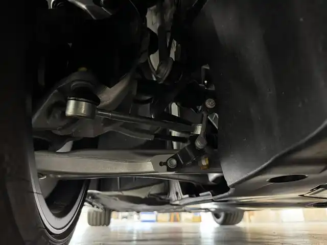 ホンダ シビック タイプR 三重県 2024(令6)年 0.3万km チャンピオンシップホワイト プレミアムガソリン・ターボ*/FF/6F/SPOONダウンサス『PROGRESSIVE SPRING』/Brembo製ブレーキ（Front）/・大径ベンチレーテッドディスクブレーキ（2ピース/Φ350mm）/・アルミキャリパー（対向4pot）/純正Honda Connect対応9インチナビ/（FM/AM/TV/USB/Bluetooth/CarPlay/AndroidAuto）/バックカメラ/ビルトイン ETC2.0/Honda SENSING/・衝突軽減ブレーキ/・車線維持支援システム/・アダプティブクルーズコントロール/・路外逸脱抑制機能/・パーキングセンサーシステム/・ブラインドスポットインフォメーション/・踏み間違い衝突軽減システム/・後退出庫サポート/・先行車発進お知らせ/・標識認識機能/・オートハイビーム/装備/・Honda LogR（専用ロガーアプリ）/・TYPE Rシート（ラックススェード）/・LEDヘッドライト/・オートライト/・充電用＆入力用USBジャック/・オートワイパー（フロント）/・左右独立オートエアコン/・電子パーキングブレーキ/・ステアリングスイッチ/・19インチAW（19x9.5J）265/30ZR19タイヤ（MICHELIN PS4S）/・保/取/ナビ取/*（カタログ値330ps/6500rpm・42.8kgm/2600～4200rpm）