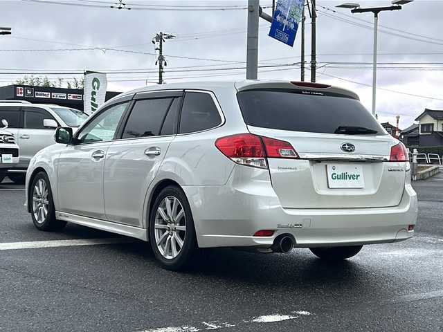 スバル レガシィ ツーリングワゴン 2．5i Sスタイル 新潟県 2010(平22)年 19.6万km サテンホワイトパール ４WD/純正ナビ7インチ〔CN-HW８８０D〉/〔BT/ FM／AM／DVD〕/走行制御システム〔SHDRIVE〕/クルーズコントロール/ヒルスタートアシスト/オートライト/電格ミラー/バックカメラ/ETC/純正フロアマット/純正ホイール17インチ/ドアバイザー/保証書/取り扱い説明書