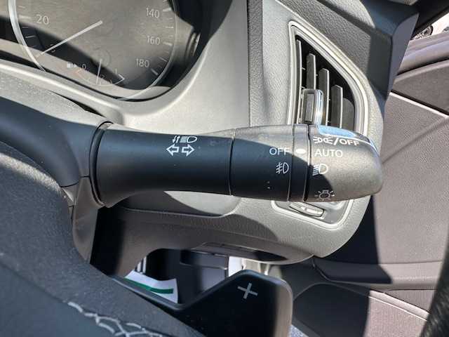 日産 スカイライン GT タイプSP 大阪府 2022(令4)年 2.2万km ブリリアントホワイトパール ナビ　/フルセグ/Ｂｌｕｅｔｏｏｔｈ　/全方位カメラ　/レザーシート　/シートヒーター　/ステアリングヒーター　/プロパイロット　/ドライブレコーダー　/ブラインドスポットモニター　/メモリーシート　/ＥＴＣ　/マット