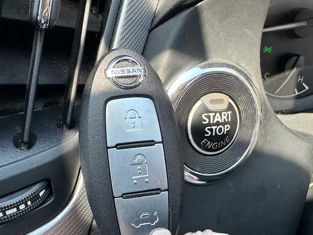 日産 スカイライン GT タイプSP 大阪府 2022(令4)年 2.2万km ブリリアントホワイトパール ナビ　/フルセグ/Ｂｌｕｅｔｏｏｔｈ　/全方位カメラ　/レザーシート　/シートヒーター　/ステアリングヒーター　/プロパイロット　/ドライブレコーダー　/ブラインドスポットモニター　/メモリーシート　/ＥＴＣ　/マット