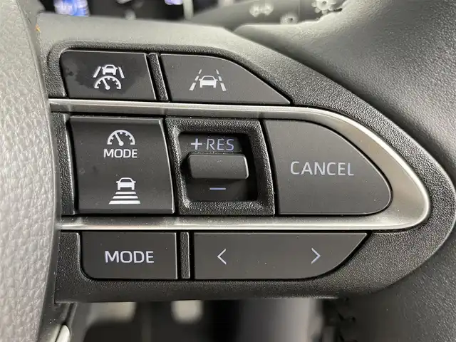 トヨタ ヴォクシー ハイブリッド S－Z 千葉県 2023(令5)年 2.5万km スパークリングブラックパールクリスタルシャイン セーフティセンス/・プリクラッシュセーフティ/・レーンディパーチャーアラート/・オートマチックハイビーム/・レーダークルーズ/・ロードサインアシスト/・発進遅れ告知機能/純正10.5インチディスプレイナビ/・フルセグTV/・Bluetooth接続/・Miracast/純正14インチフリップダウンモニター/快適利便パッケージ/AC100V 1500w/HDMI/LEDヘッドライト/両側パワースライドドア
