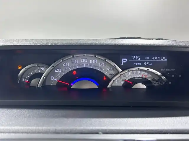 ダイハツ ウェイク G ターボ リミテッド SAⅢ 佐賀県 2019(平31)年 3.3万km パールホワイトⅢ 純正SDナビ/フルセグTV/Bluetooth/バックカメラ/ETC/前方ドライブレコーダー/両側パワースライドドア/コーナーセンサー/アイドリングストップ/スマートアシストIII/純正フロアマット/純正15インチアルミホイール/シートカバー