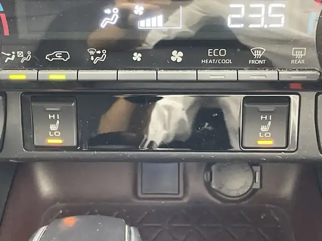 トヨタ ＲＡＶ４ ハイブリットG 群馬県 2020(令2)年 7.1万km アティチュードブラックマイカ サンルーフ　9型ナビ　電動リアゲート　衝突被害軽減ブレーキ　ルーフレール　バックカメラ　アダプティブクルーズコントロール　シートヒーター　パワーシート　ステアリングヒーター　AC100V 禁煙車