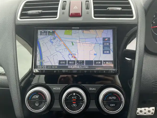 スバル フォレスター 2．0XT アイサイト 徳島県 2014(平26)年 10.9万km クリスタルホワイトP (株)IDOMが運営する【じしゃロン徳島店】の自社ローン専用車両になります。こちらは現金またはオートローンご利用時の価格です。自社ローンご希望の方は別途その旨お申付け下さい/アイサイト/４WD/社外SDナビゲーション/（CD/DVD/SD/Bluetooth）　/バックモニター　/ハーフレザーシート/両席シートヒーター/ＨＩＤヘッドライト　/フォグランプ　/デイライト　/クルーズコントロール　/パドルシフト　/Ｘモード切替　/ＴＲＣ　/ルーフレール/ウィンカーミラー/プッシュスタート　/スペアキー　/純正フロアマット/サイドバイザー